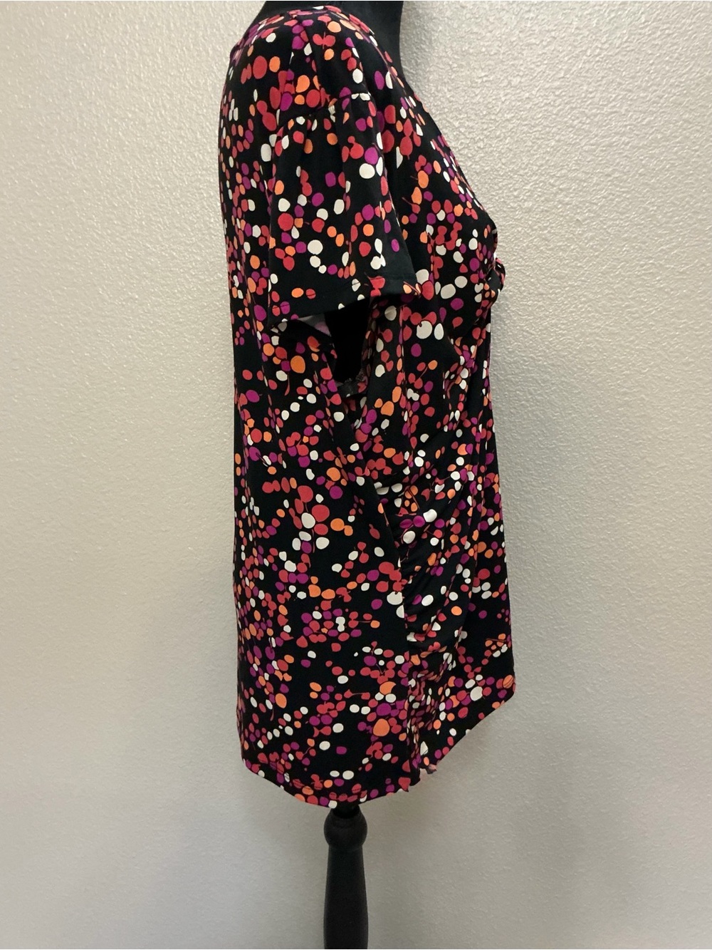 Apt. 9 Black V-Neck Twist Ring Dot Print Blouse - Picture 4 of 7